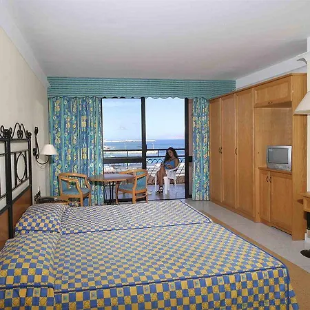 Ramla Bay 4*