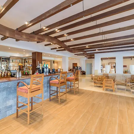 Ramla Bay 4* メーリッハ