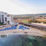 Ramla Bay 4*