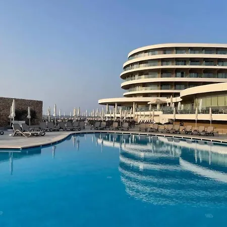 Ramla Bay 4*